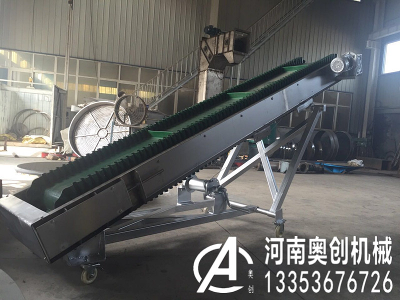 移動式擋邊皮帶輸送機(jī)詳解