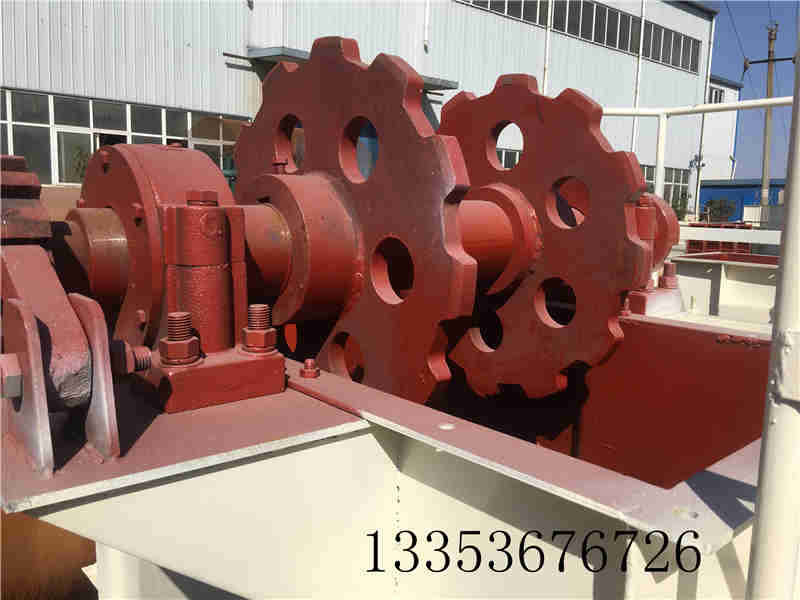 雙板連斗式提升機(jī) 雙板連斗式提升機(jī)