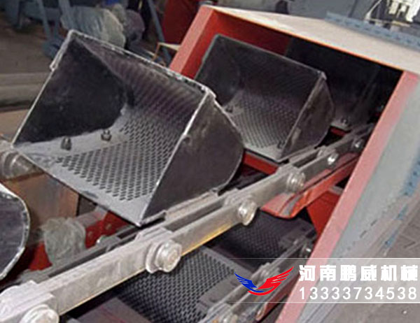 脫水撈坑提升機(jī)相比其他先進(jìn)技術(shù)優(yōu)勢