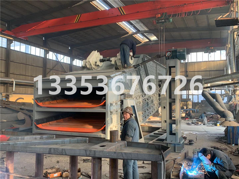 鵬威弛張沸騰篩針對粘料濕料的篩分有什么突出表現(xiàn)？