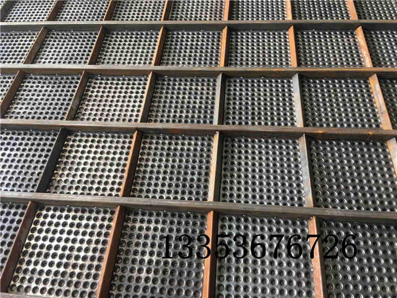 硅鐵渣方形搖擺篩的篩分和清網(wǎng)方式分為哪幾種？2